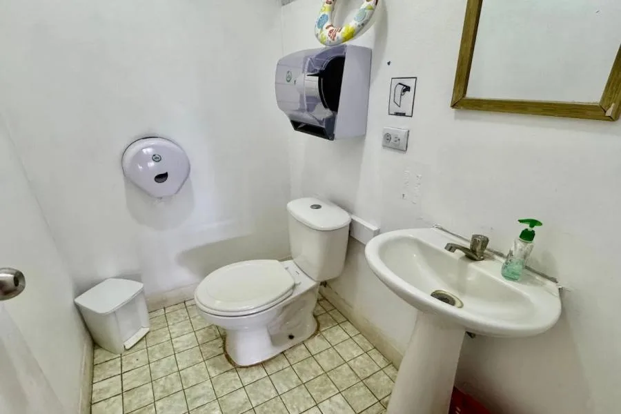Venta de casa en zona comercial, Urb La Araucaria, San Juan, La Unión $860.000 #RC1964 - Venta en La Unión, photo 5