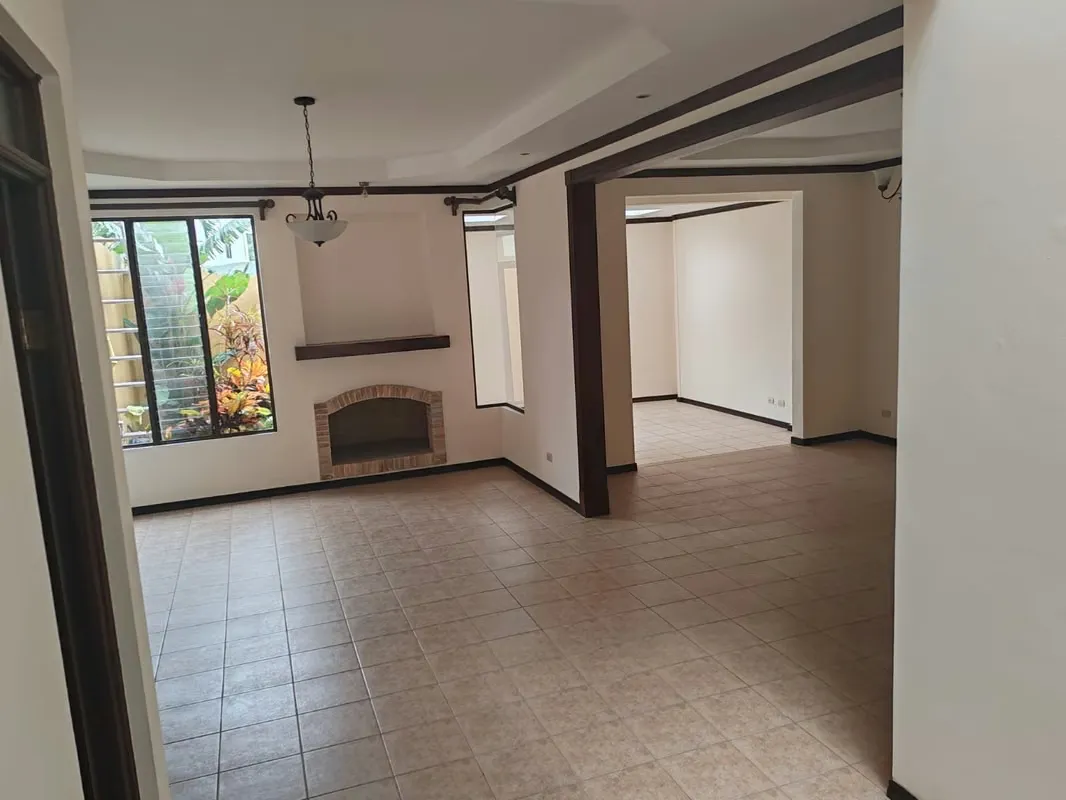 Two levels in 289.88 sqm of an excellent construction, photo 7