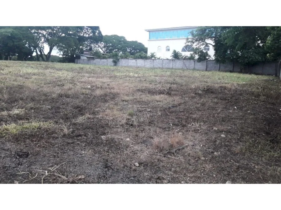 Terreno plano en Lindora, lote de 5780