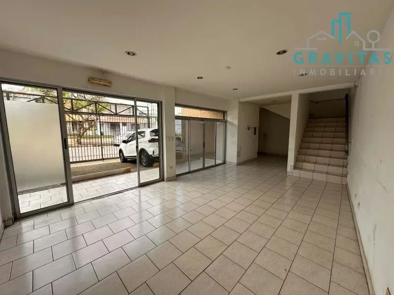 Two-story commercial space for rent in San Pedro de Montes de Oca, 250 meters from the University of Costa Rica (UCR) entrance, ideal for offices or retail businesses.