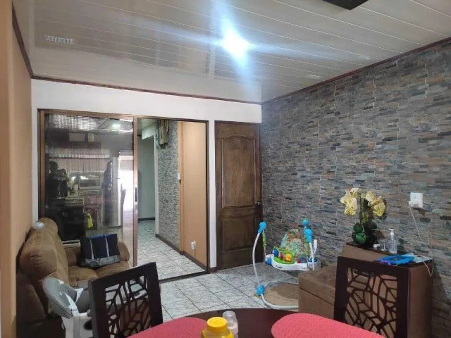 CASA EN VENTA EN JABONCILLAL, GOICOECHEA RAH 2469  - Venta en Goicoechea, photo 9