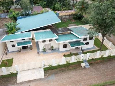 Moderna casa de 3 habitaciones cerca del Parque Nacional Marino Ballena – Uvita Central, photo 3