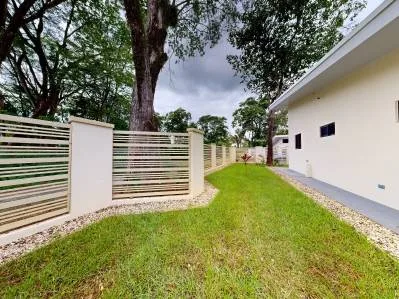 Moderna casa de 3 habitaciones cerca del Parque Nacional Marino Ballena – Uvita Central, photo 4