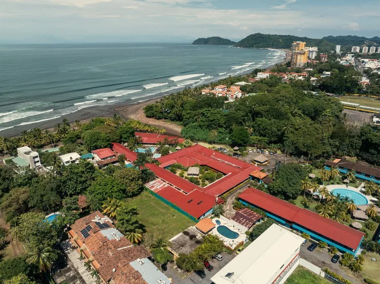 Beautiful Lot a few meters from the beach Property for Sale: 1,103 m² Lot in Playa Jaco, Costa Rica, photo 11
