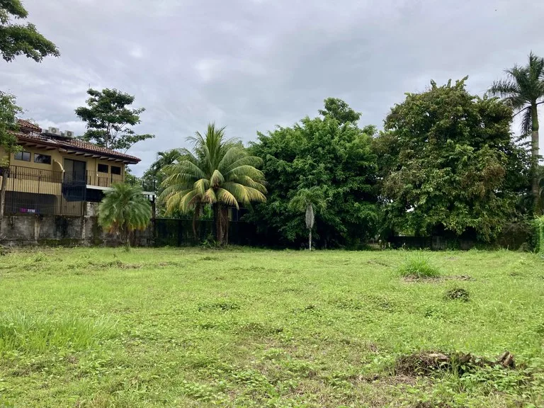 Beautiful Lot a few meters from the beach Property for Sale: 1,103 m² Lot in Playa Jaco, Costa Rica, photo 5