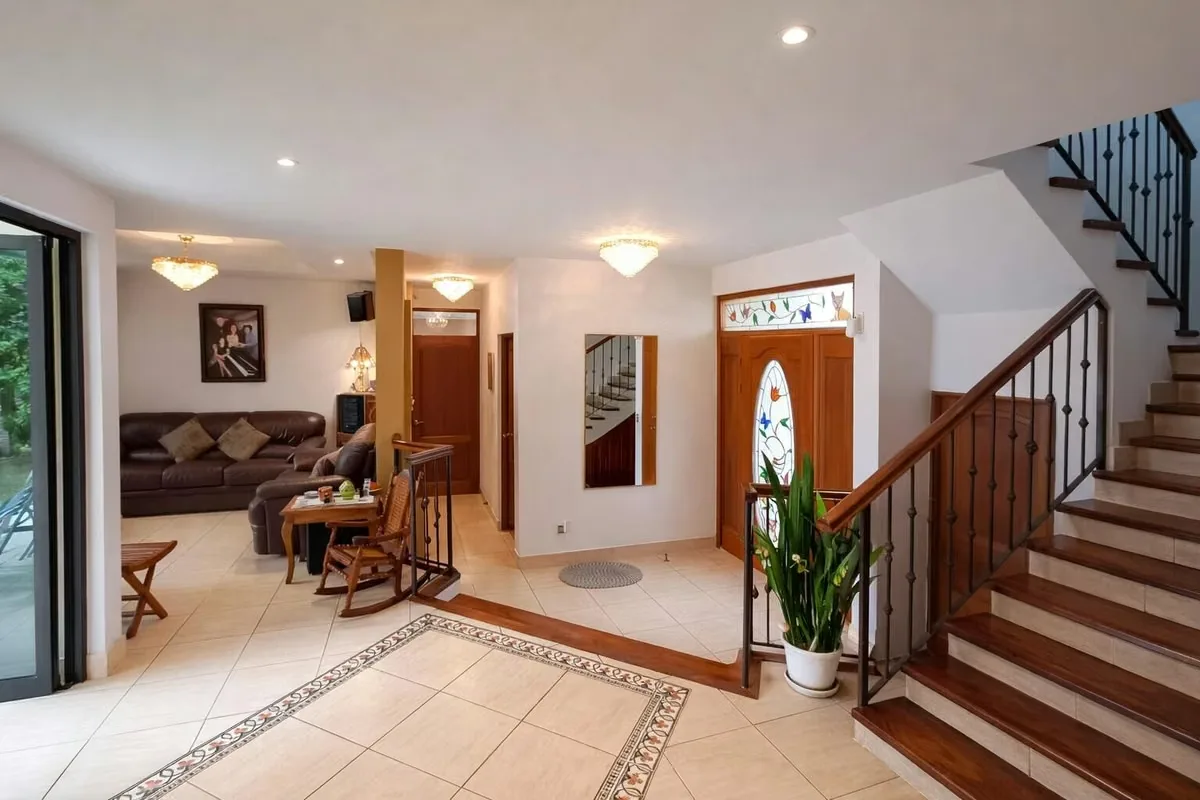 Exclusive Residence for Sale in Carmen, Guadalupe – Contemporary Design & Premium Comfort, photo 4