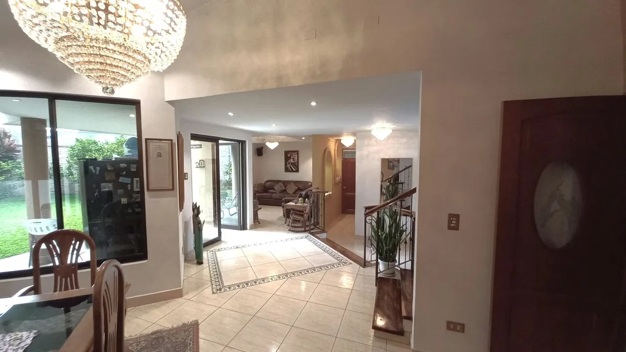 Exclusive Residence for Sale in Carmen, Guadalupe – Contemporary Design & Premium Comfort, photo 10