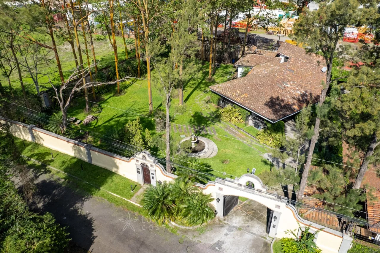 Luxury Home Near Lindora with Gardens and Mixed-Use Potential