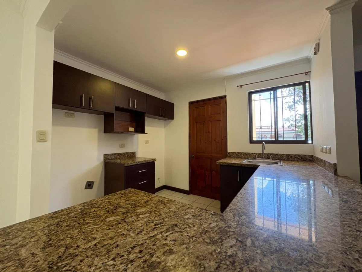 Casa en venta en condominio con excelente ubicación en Tibás #26-858 GS - Venta en Tibás, photo 8