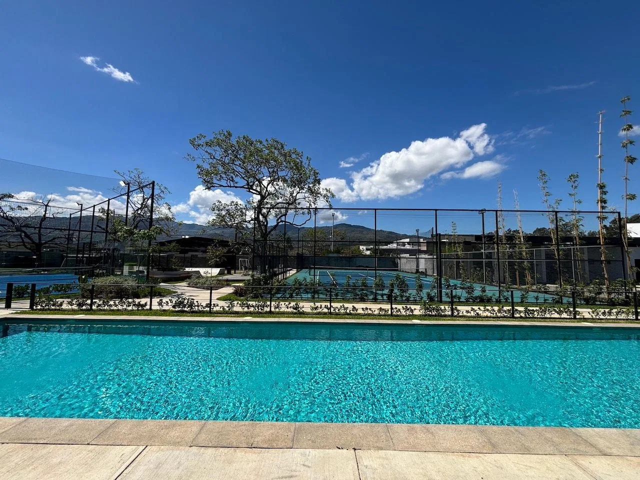 VENTA DE LOTE EN CONDOMINIO LATITUD LINDORA, photo 2