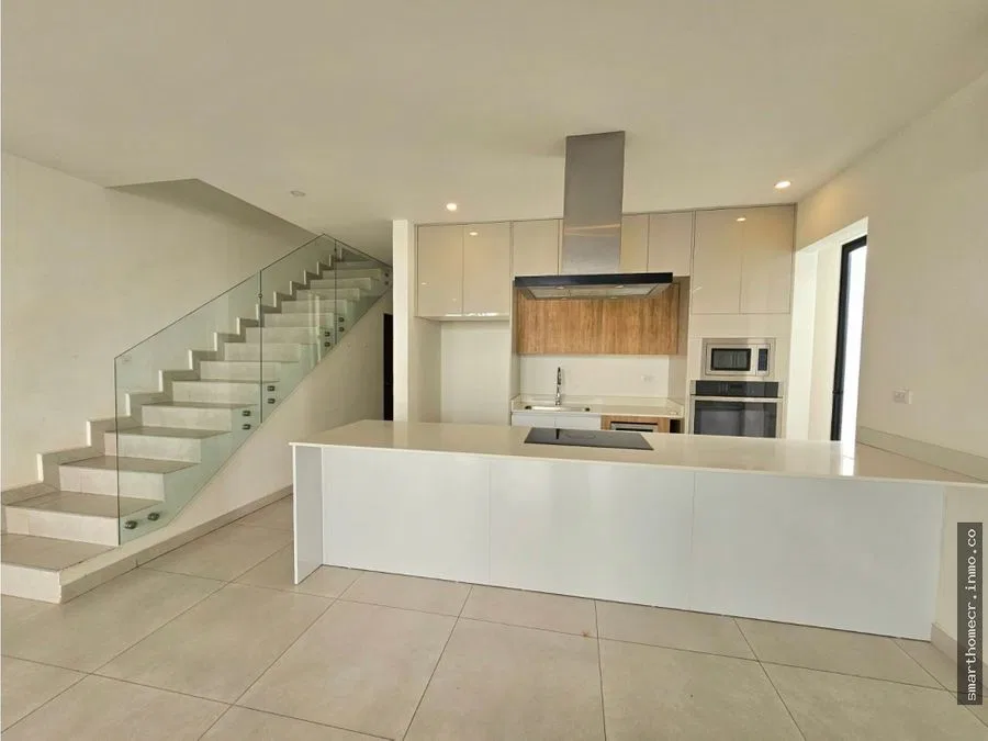 SE VENDE O SE ALQUILA CASA EN SANTA ANA, POZOS*