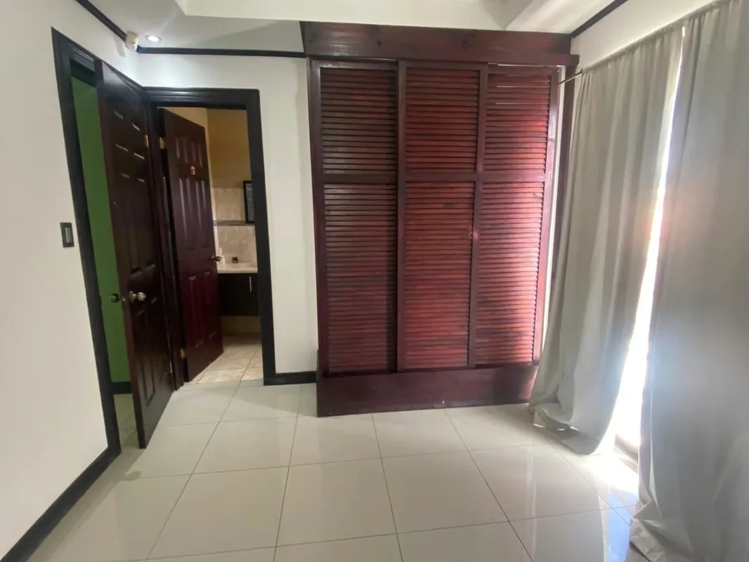 Propiedad moderna ubicada en Residencial Monserrat, en Concepción de Tres Ríos. Una excelente opción para quienes buscan seguridad, comodidad, ubicación estratégica y acabados ..., photo 13