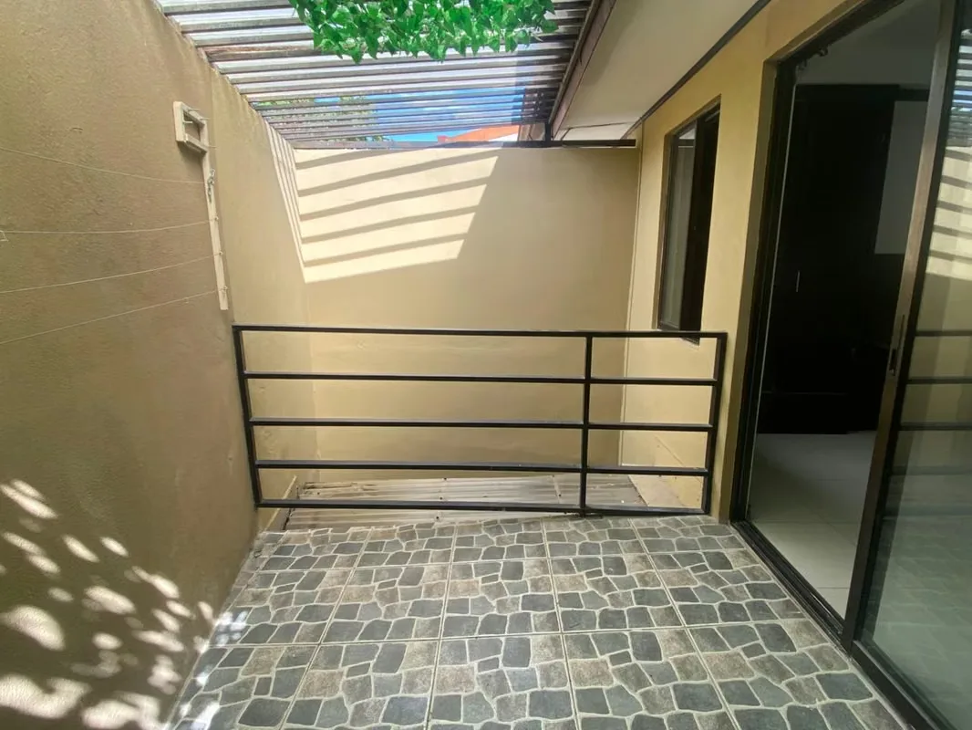 Propiedad moderna ubicada en Residencial Monserrat, en Concepción de Tres Ríos. Una excelente opción para quienes buscan seguridad, comodidad, ubicación estratégica y acabados ..., photo 7