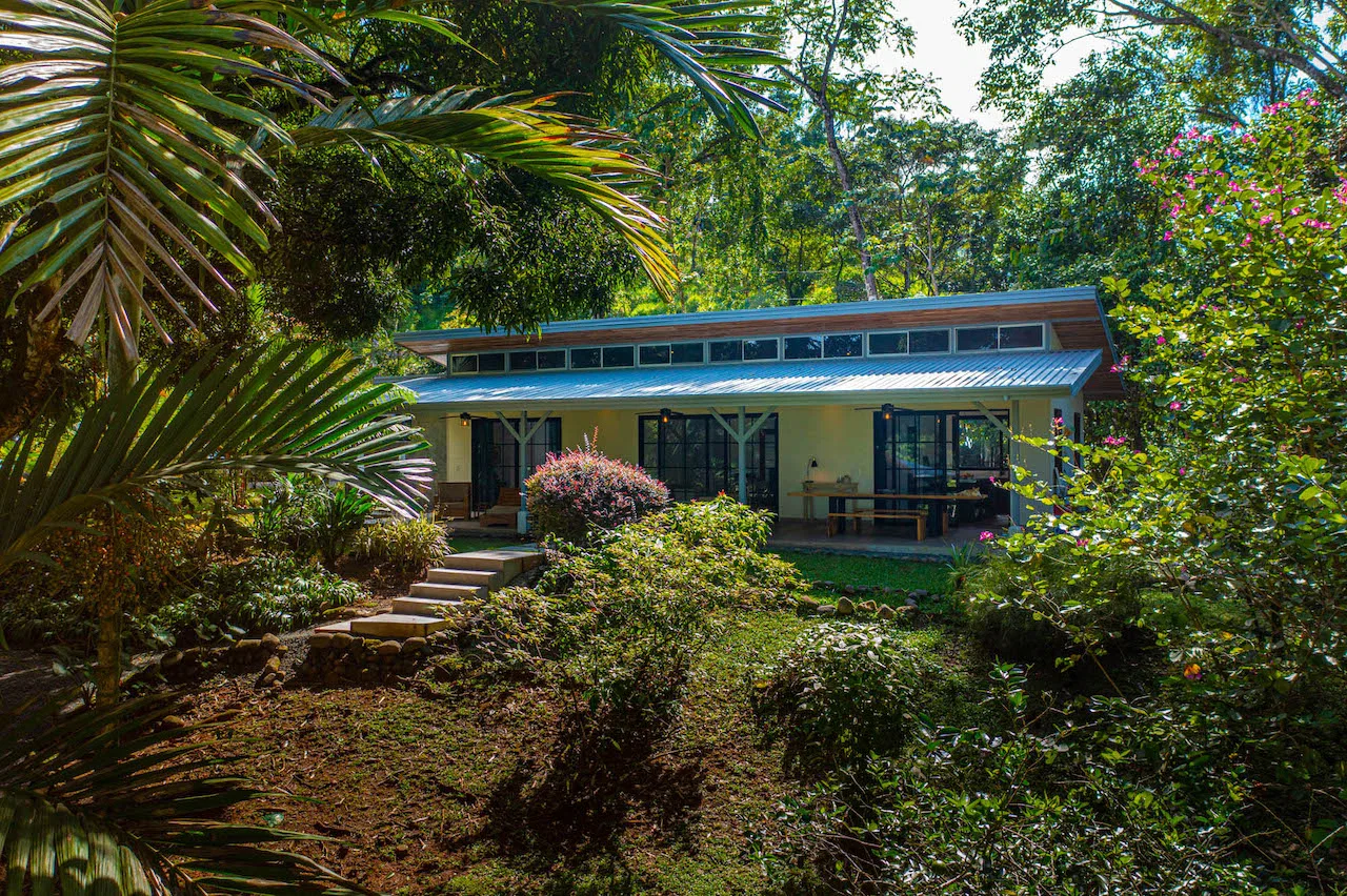 MULTI-USE PROPERTY RESIDENTIAL/HOTEL/COMMERCIAL UVITA, photo 11