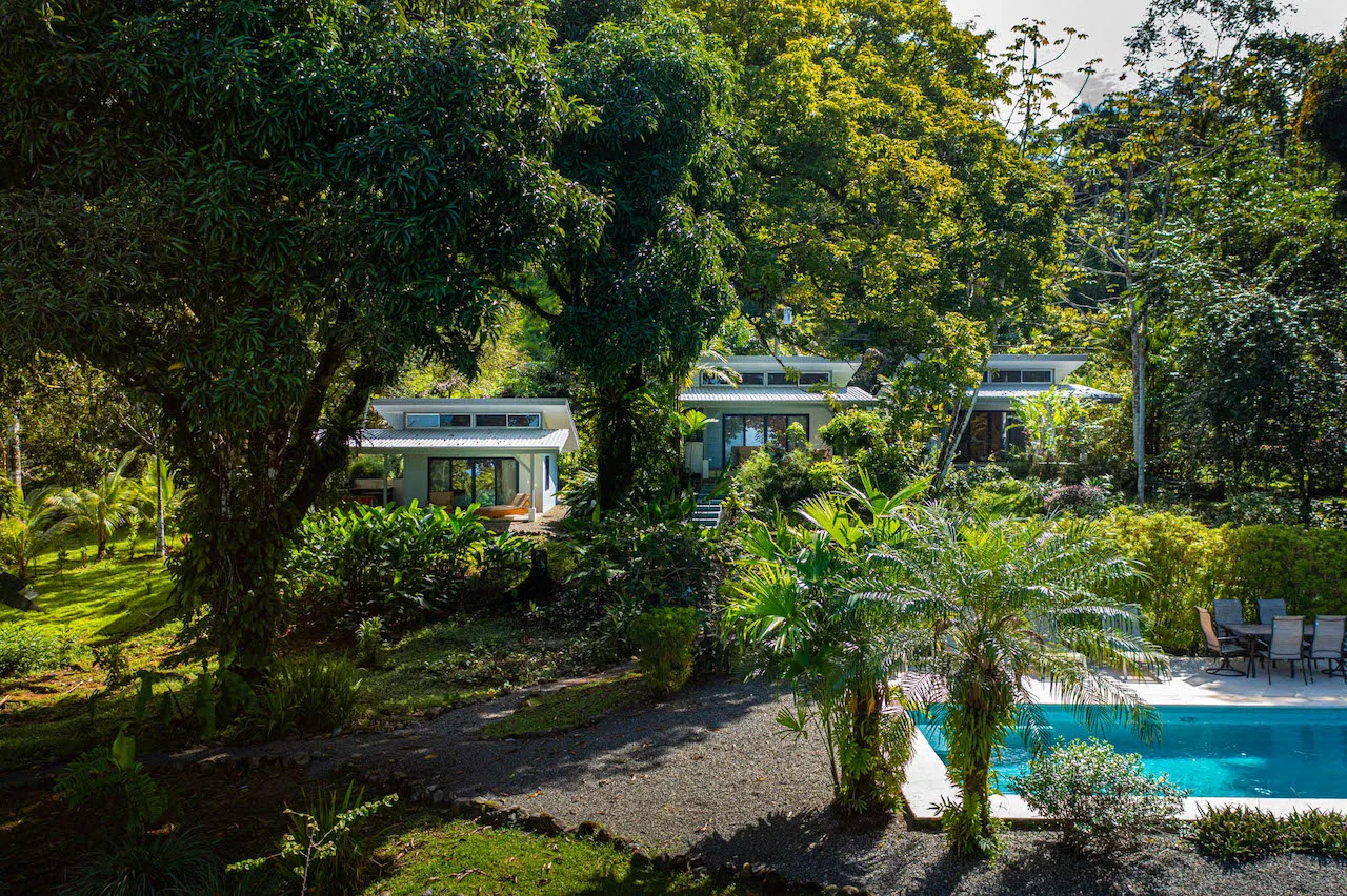 MULTI-USE PROPERTY RESIDENTIAL/HOTEL/COMMERCIAL UVITA, photo 9