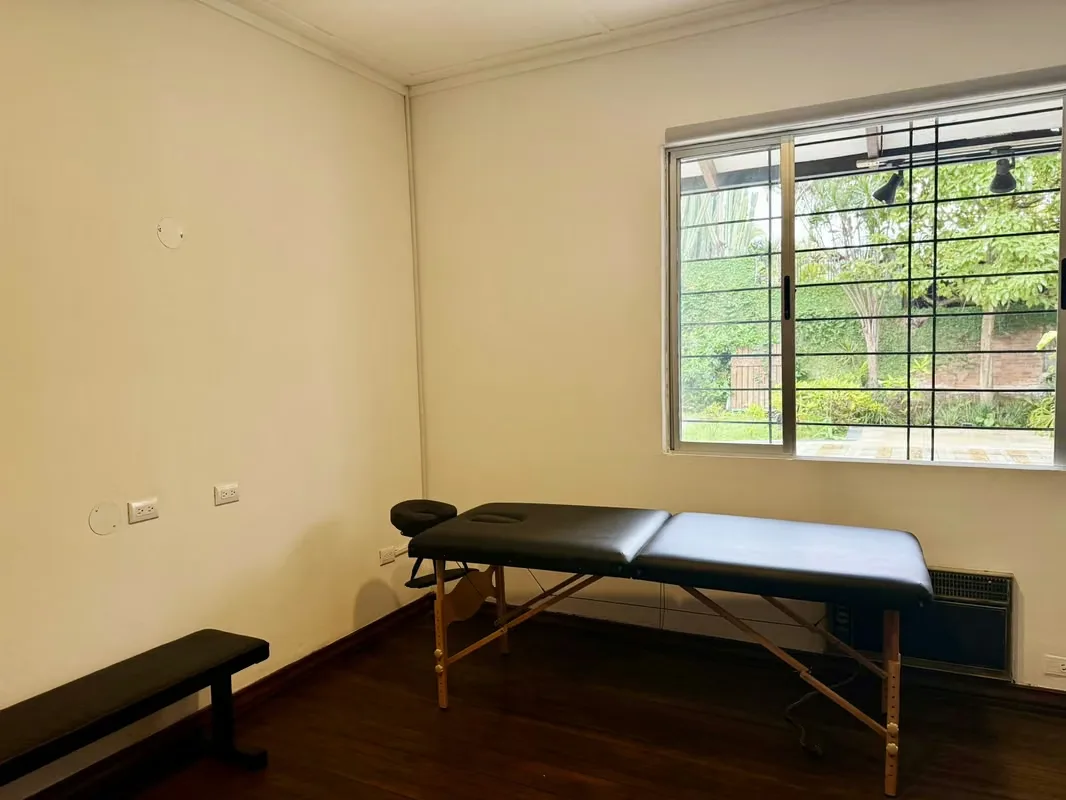 reatment room/office space for rent in Los Yoses, exclusively for physiotherapists (physical therapists)., photo 6