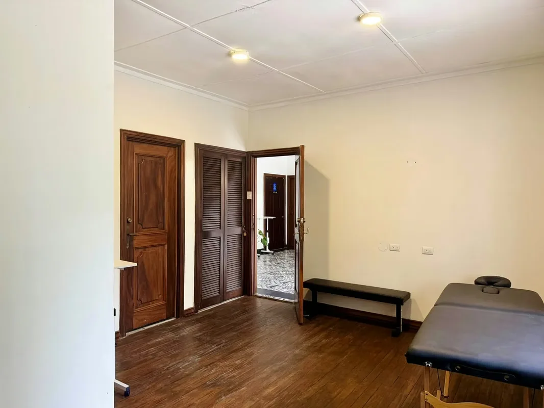 reatment room/office space for rent in Los Yoses, exclusively for physiotherapists (physical therapists)., photo 7