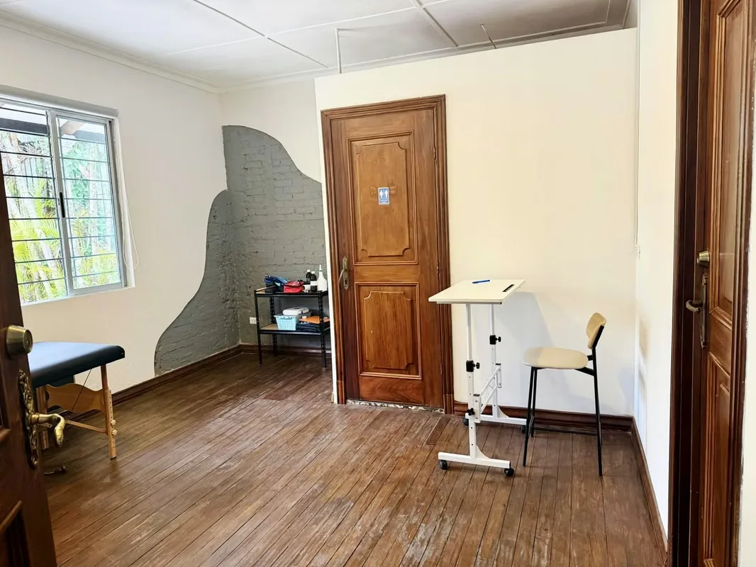 reatment room/office space for rent in Los Yoses, exclusively for physiotherapists (physical therapists)., photo 8