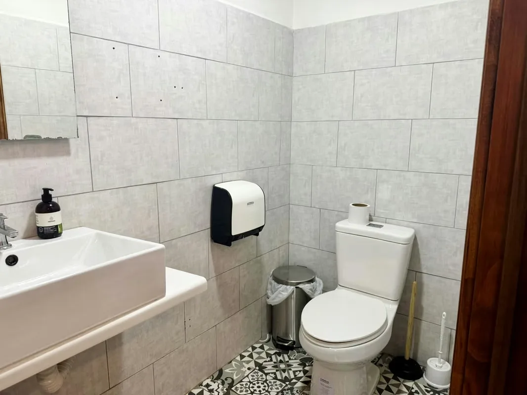 reatment room/office space for rent in Los Yoses, exclusively for physiotherapists (physical therapists)., photo 10