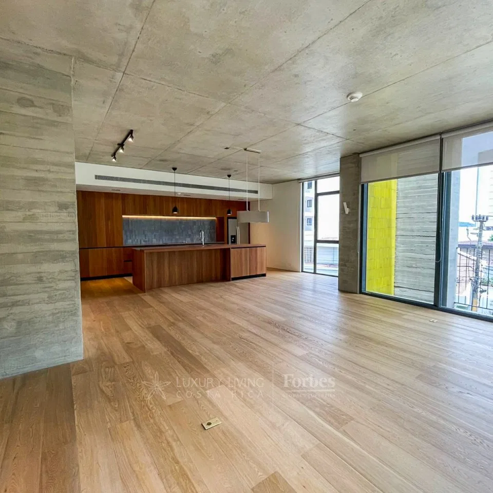 Luxury condo in Torre Rohrmoser