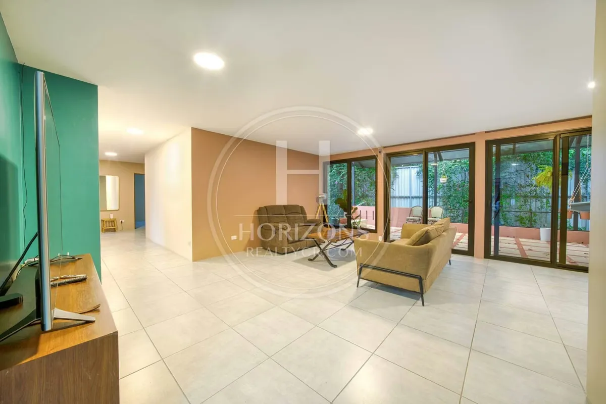 Propiedad Comercial de Una Planta en Venta en Los Yoses 500 m² para Oficina Administrativa noj1226jb, photo 3