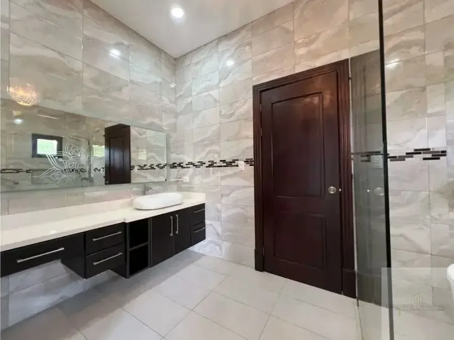 Exceptional Luxury Residence in Colinas de Montealegre | 4 Bedrooms | 955 m² Lot, photo 11