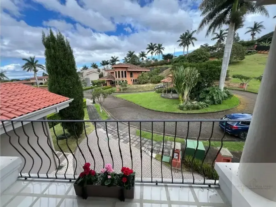 Exceptional Luxury Residence in Colinas de Montealegre | 4 Bedrooms | 955 m² Lot, photo 7