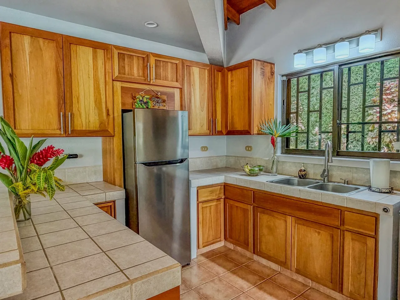 MOUNTAIN RETREAT IN LAGUNAS DE BARÚ – FULLY FURNISHED & TWO 4X4 VEHICLES INCLUDED, photo 16