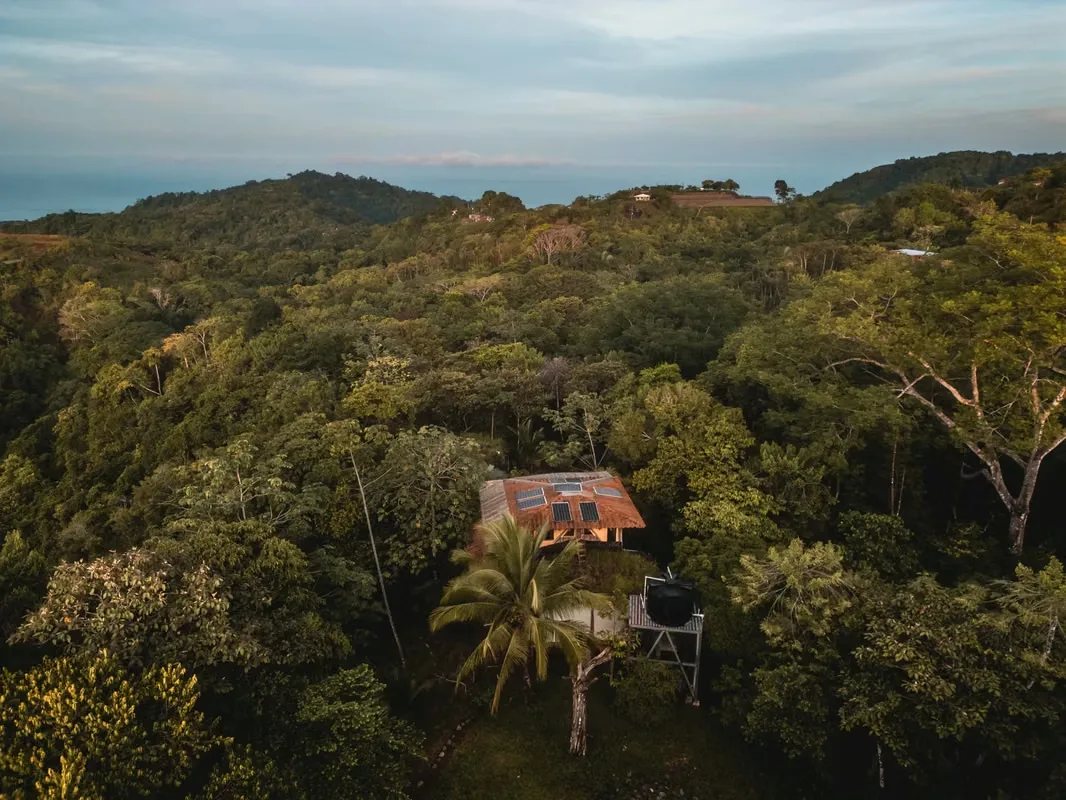 Descubra este excepcional eco-alojamiento, un santuario diseñado para una vida en armonía con la naturaleza. ..., photo 8