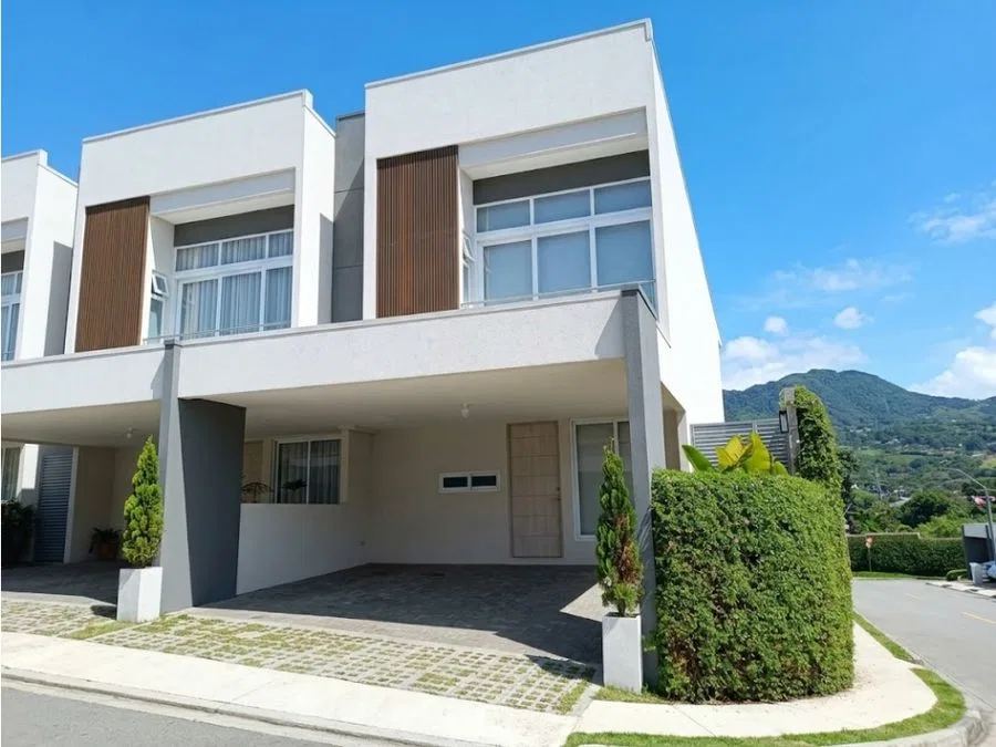 Alquiler de casa en Escazú