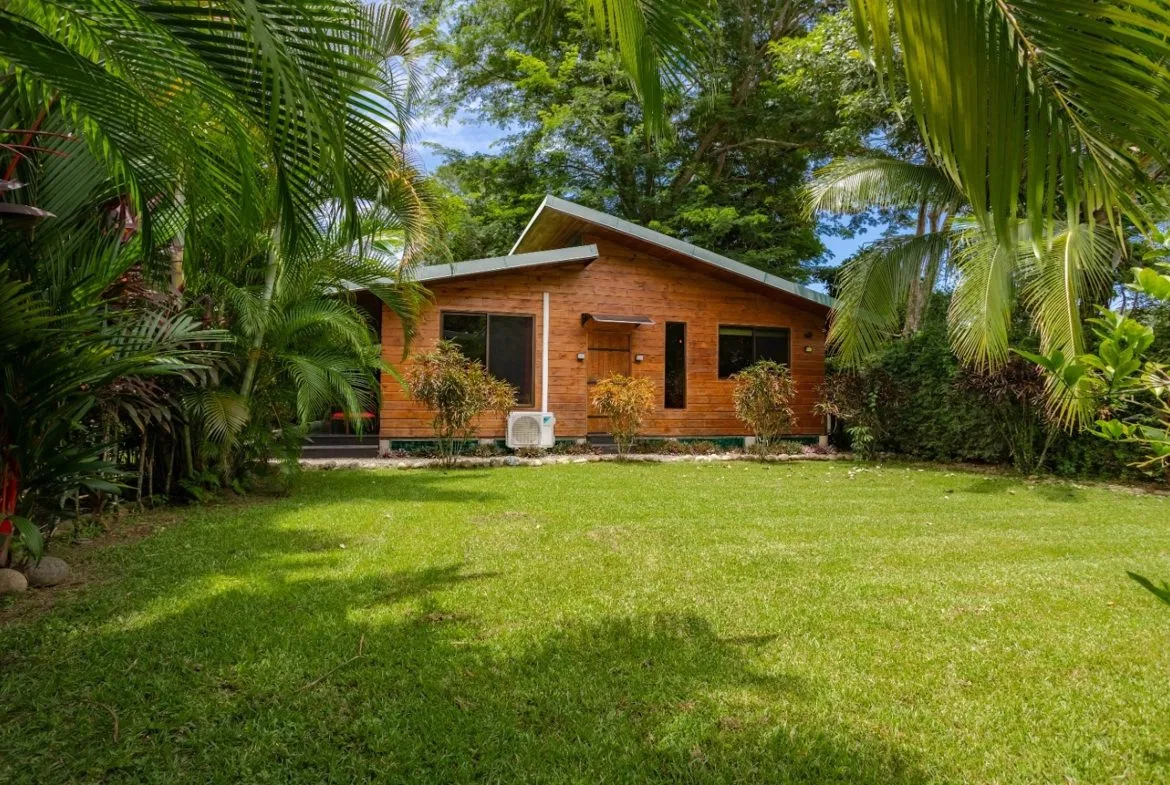 CASA JARDIN PROPERTY WITH TWO BEDROOMS, IN BAHIA BALLENA – 0.12 ACRES, photo 6