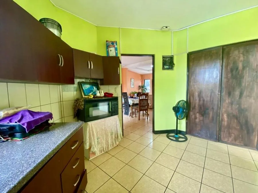 Venta de Casa amplia en Tibás, Cinco Esquinas. - Venta en Tibás, photo 12