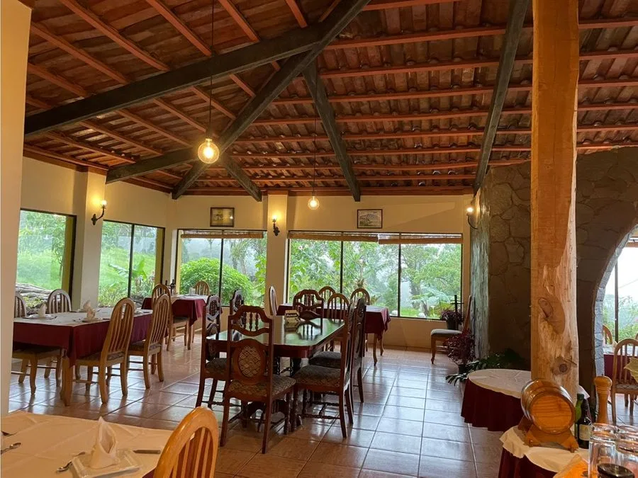 VENTA DE FINCA CON RESTAURANTE EN OPERACIÓN, HEREDIA, VARABLANCA