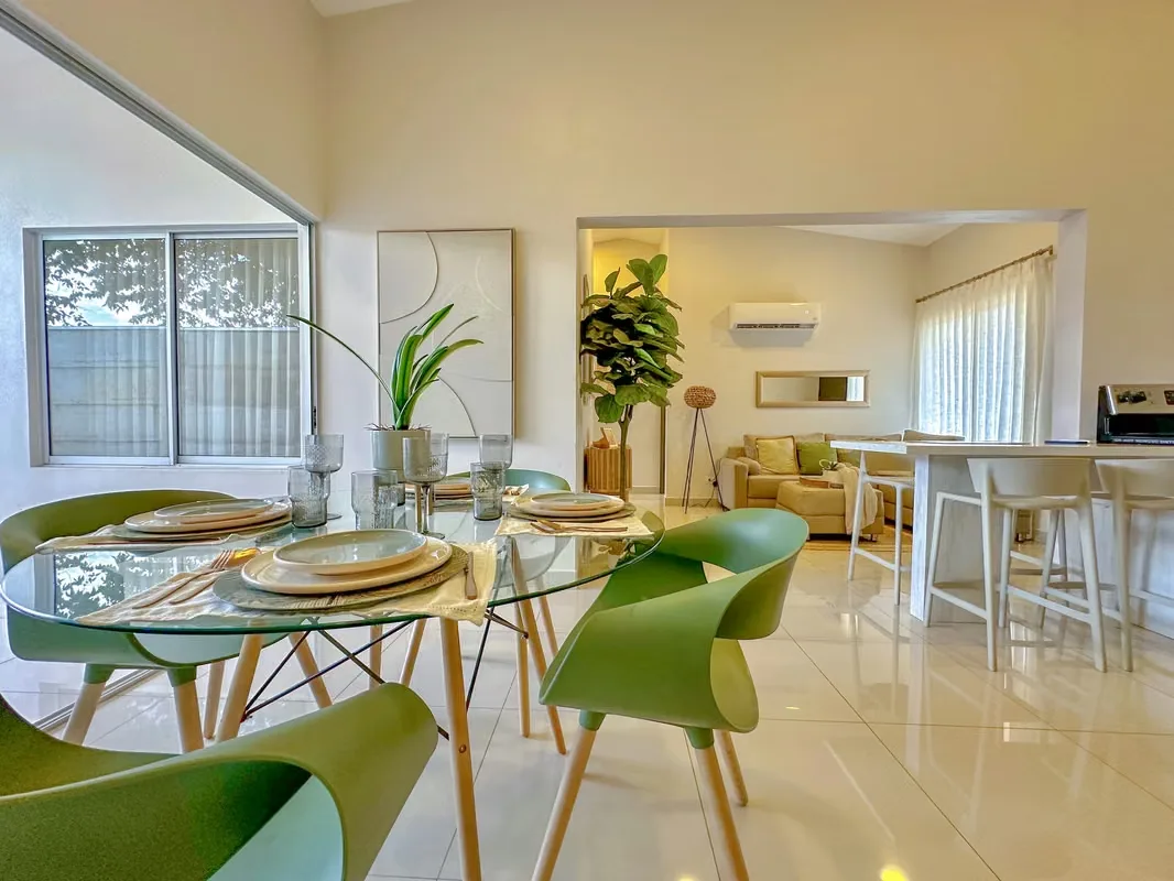 If you are looking for a home that combines luxury, comfort, and security, Model C in Residencial Casa Sole is the perfect choice for you. Located in Sardinal, Guanacaste, just minutes ...