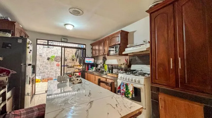 Profitable Investment Apartment Building for Sale, photo 14