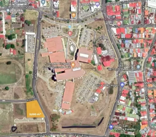 Lote de 3.000 m² con uso comercial, estratégicamente ubicado cerca del Hospital San Vicente de Paul, una de las zonas de mayor ...