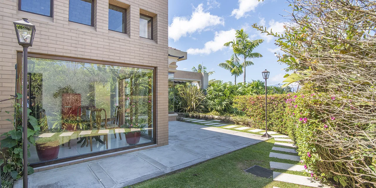 The Secret Garden Home at Monterán