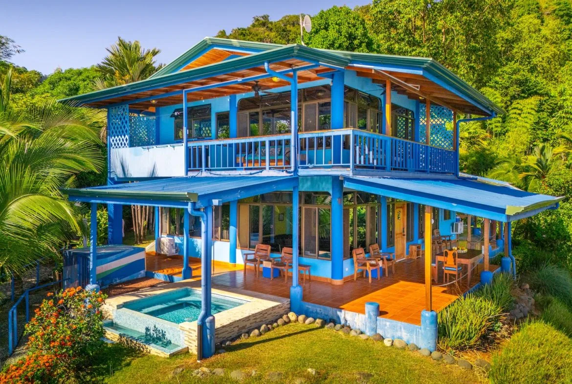 CASA VISTA HARMONIA PROPERTY WITH TWO BEDROOMS AND OCEAN VIEWS FRONT, IN PLAYA HERMOSA – 1.23 ACRES, photo 2