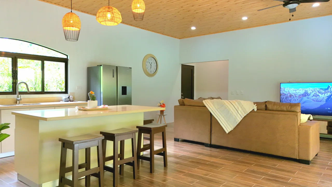 CONTEMPORARY 2-BEDROOM HOME WITH NATURAL SETTING AROUND IN GATED COMMUNITY – 0.22 ACRE, photo 19