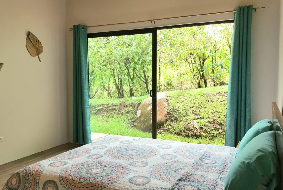 CONTEMPORARY 2-BEDROOM HOME WITH NATURAL SETTING AROUND IN GATED COMMUNITY – 0.22 ACRE, photo 24