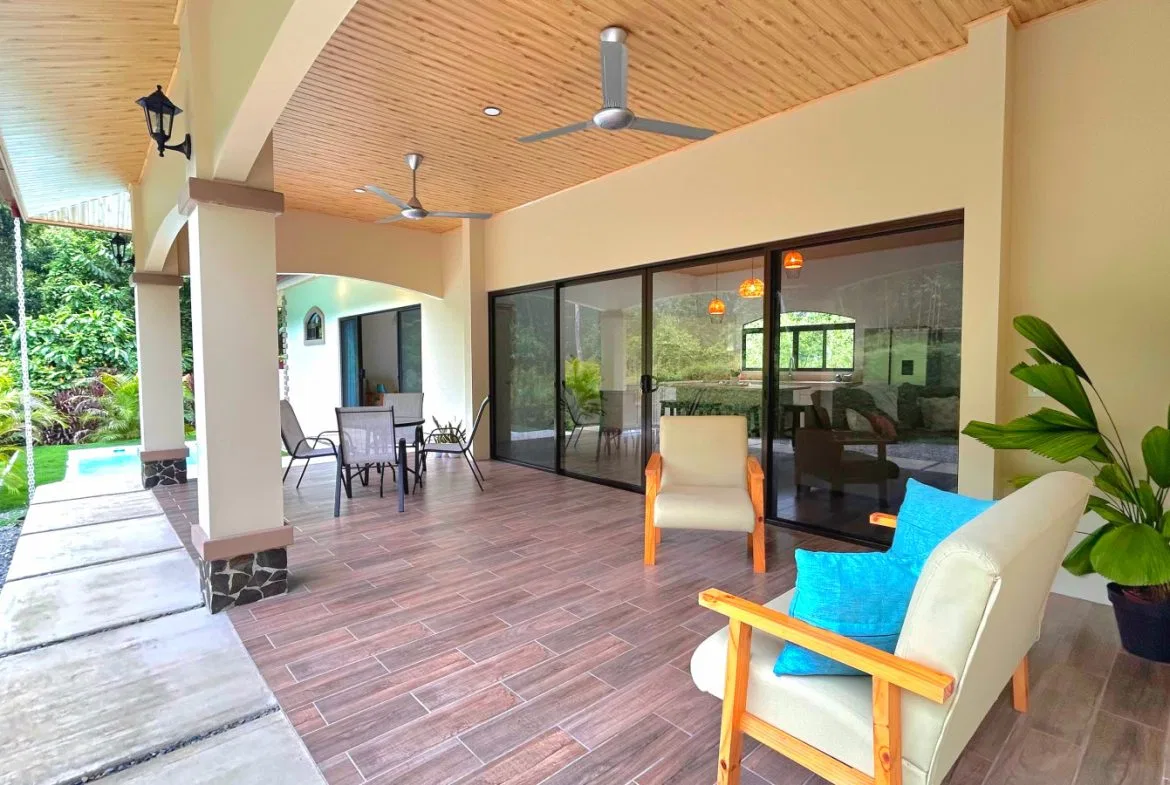 CONTEMPORARY 2-BEDROOM HOME WITH NATURAL SETTING AROUND IN GATED COMMUNITY – 0.22 ACRE, photo 8