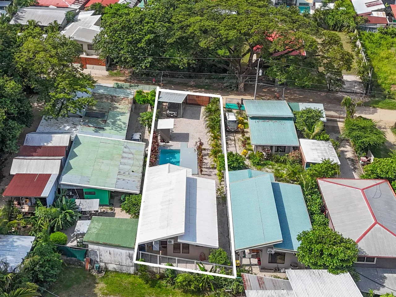 Casa León - Charming 3BR Home w Pool in Town, photo 4