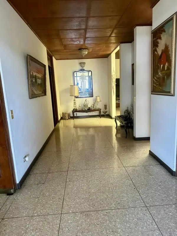Beautiful house for sale, 675mts, photo 3