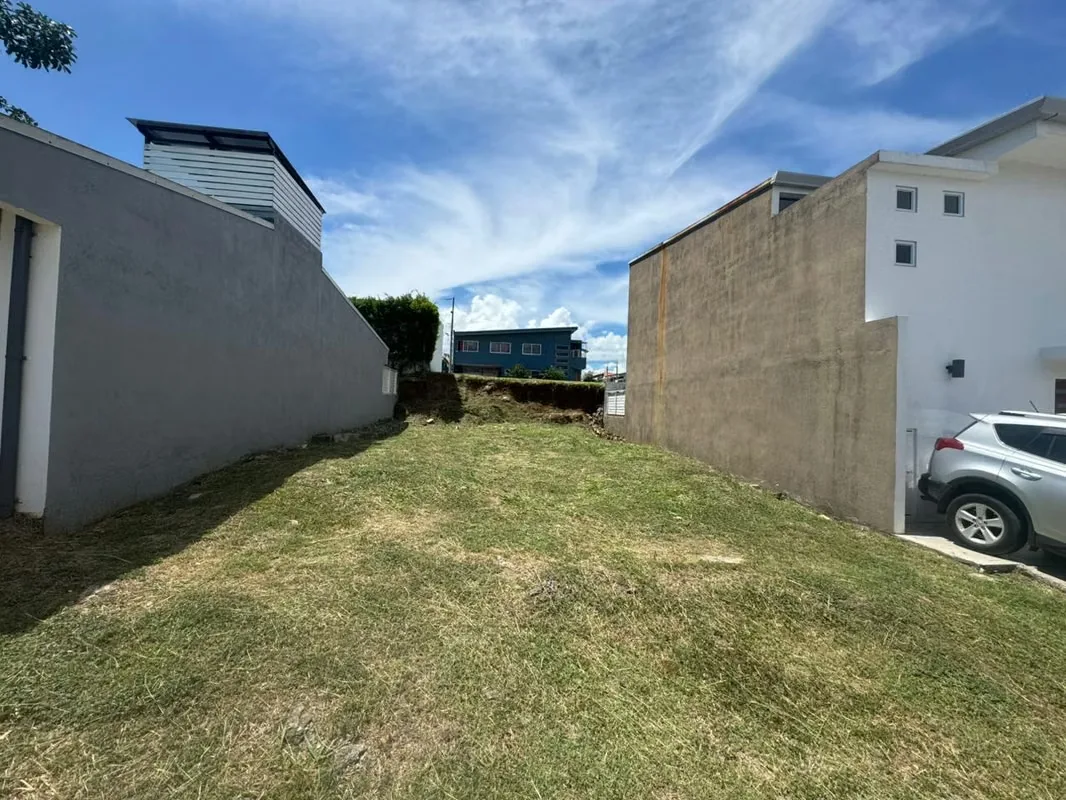 ¡GANGA EN CONDOMINIO! LOTE EN VENTA EN TURRÚCARES DE ALAJUELA