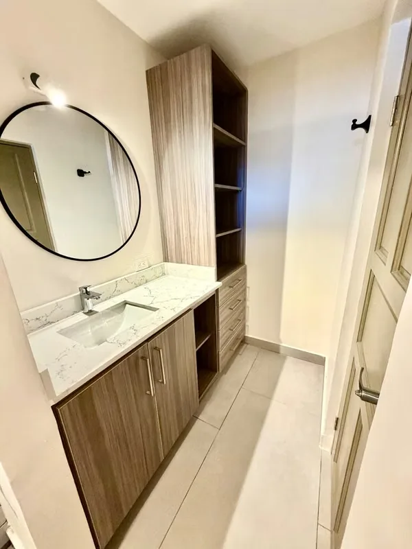 Cocina grande, walk-in closet, ventaneria gigante (mucha luz)., photo 10