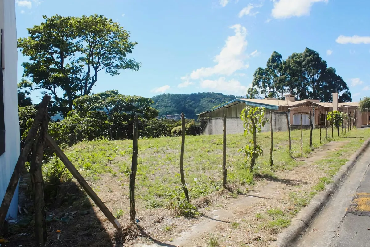 Land for sale in Lomas de Ayarco, Curridabat, photo 3