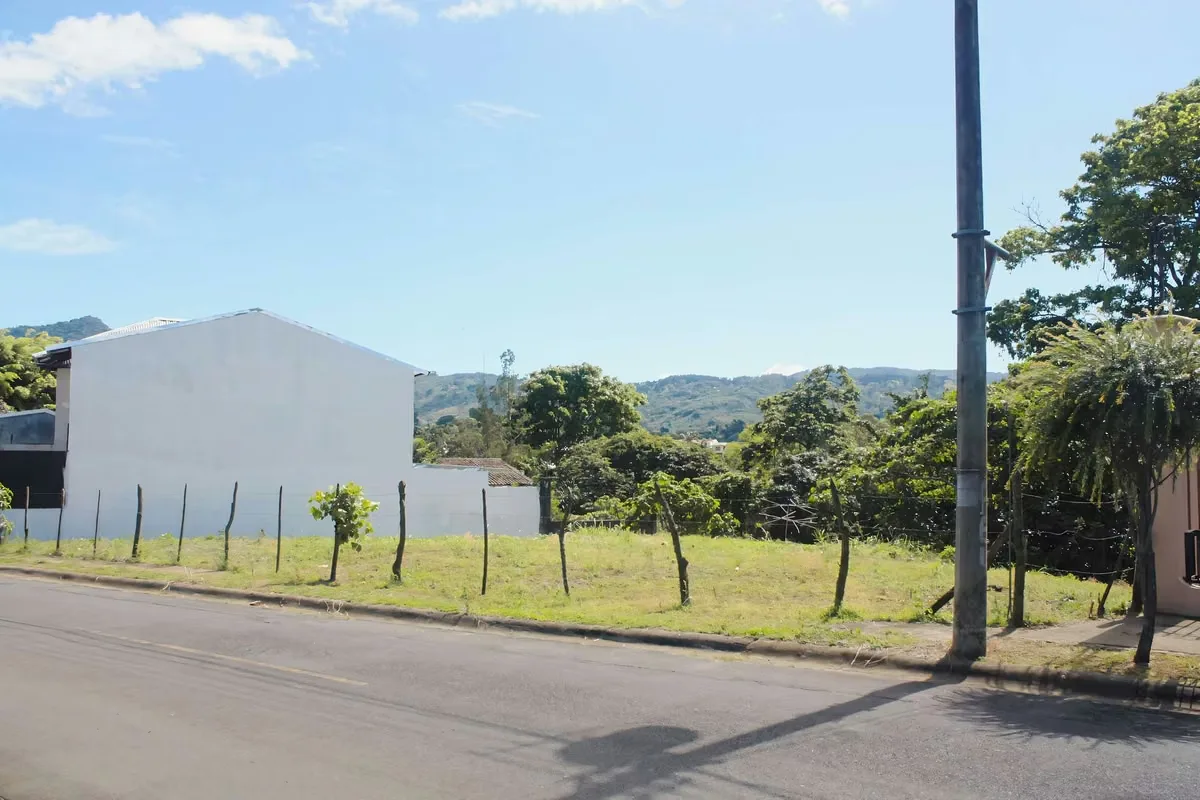 Land for sale in Lomas de Ayarco, Curridabat, photo 4