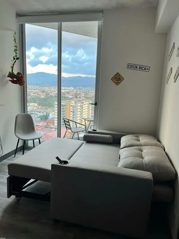 Apartamento para inversion por alquiler de Airbnb, el apartamento cuenta con area integrada de sala, comedor y cocina, la cocina cuenta con un desayunador en cuarzo, puertas corredizas ..., photo 5
