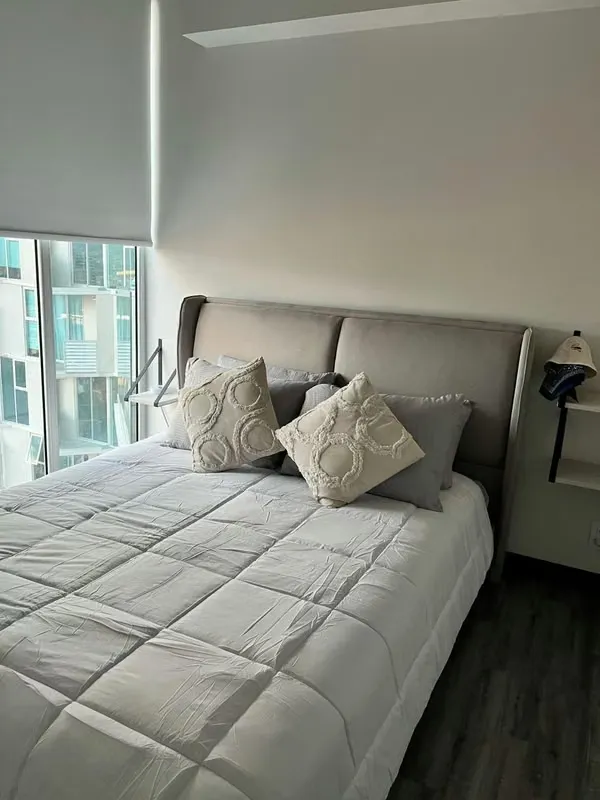 Apartamento para inversion por alquiler de Airbnb, el apartamento cuenta con area integrada de sala, comedor y cocina, la cocina cuenta con un desayunador en cuarzo, puertas corredizas ..., photo 6