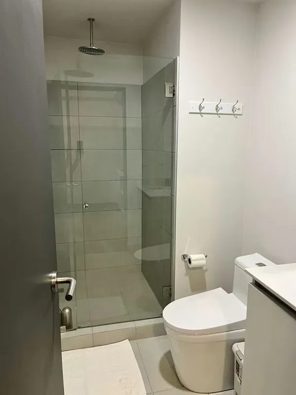 Apartamento para inversion por alquiler de Airbnb, el apartamento cuenta con area integrada de sala, comedor y cocina, la cocina cuenta con un desayunador en cuarzo, puertas corredizas ..., photo 10